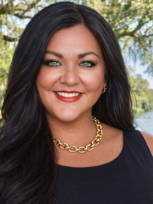 Ashley Kubista Headshot